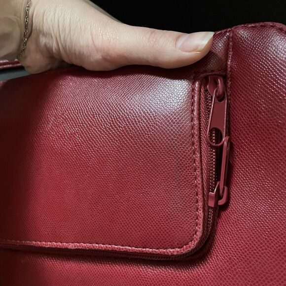Sag Harbor Red Shoulder Purse Bag - Picture 5 of 8
